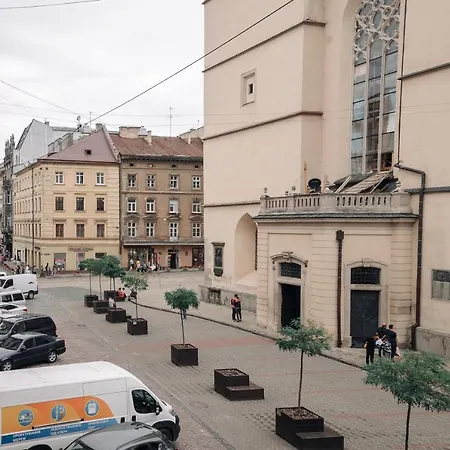 Teatralna Old City Apartment