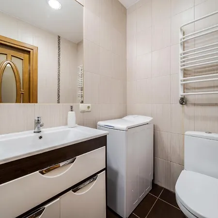Teatralna Old City Apartment