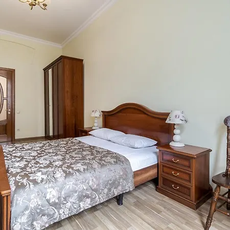 Apartment Teatralna Old City *